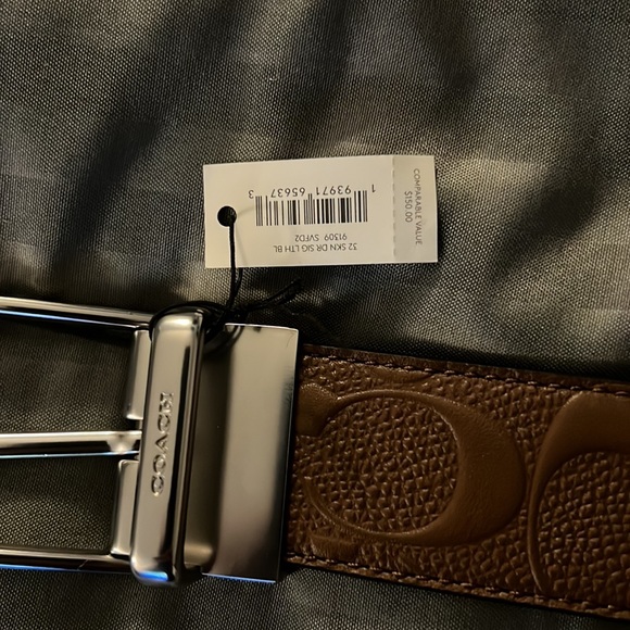 Coach Reversable Mens Belt - Picture 4 of 4